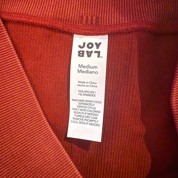 Women's Red ribbed spandex - Picture 3 of 3